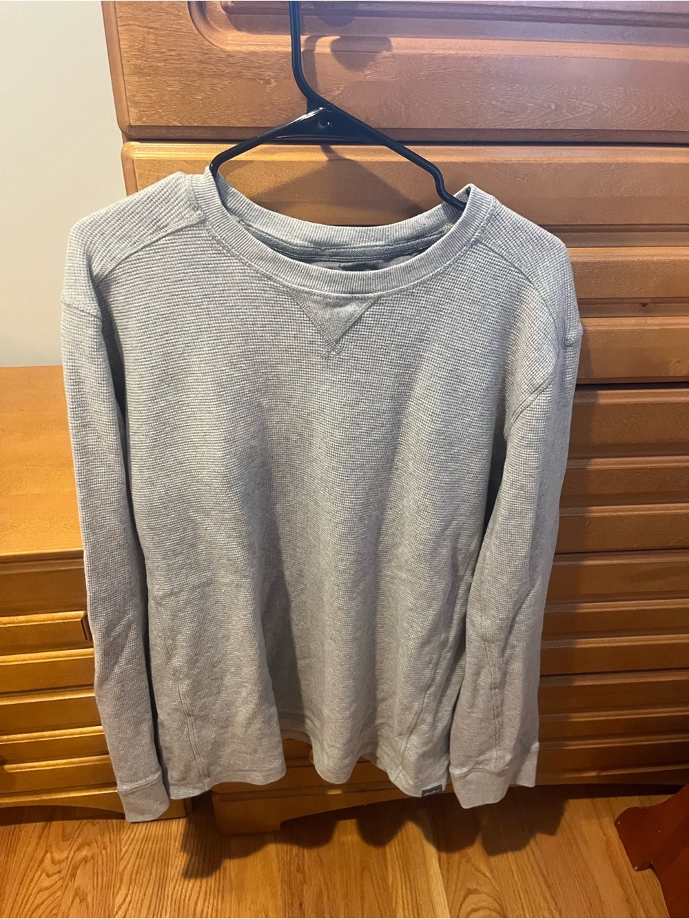 Eddie Bauer Men's Light Gray Crewneck Waffle Knit Sweater